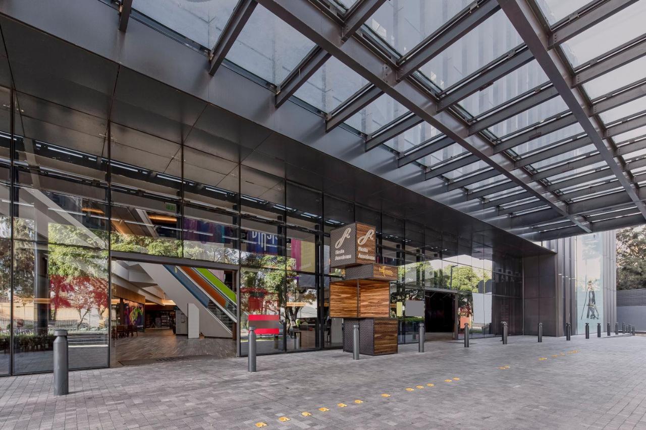 Fiesta Americana Viaducto Aeropuerto Mexico City Luaran gambar The interior of the station